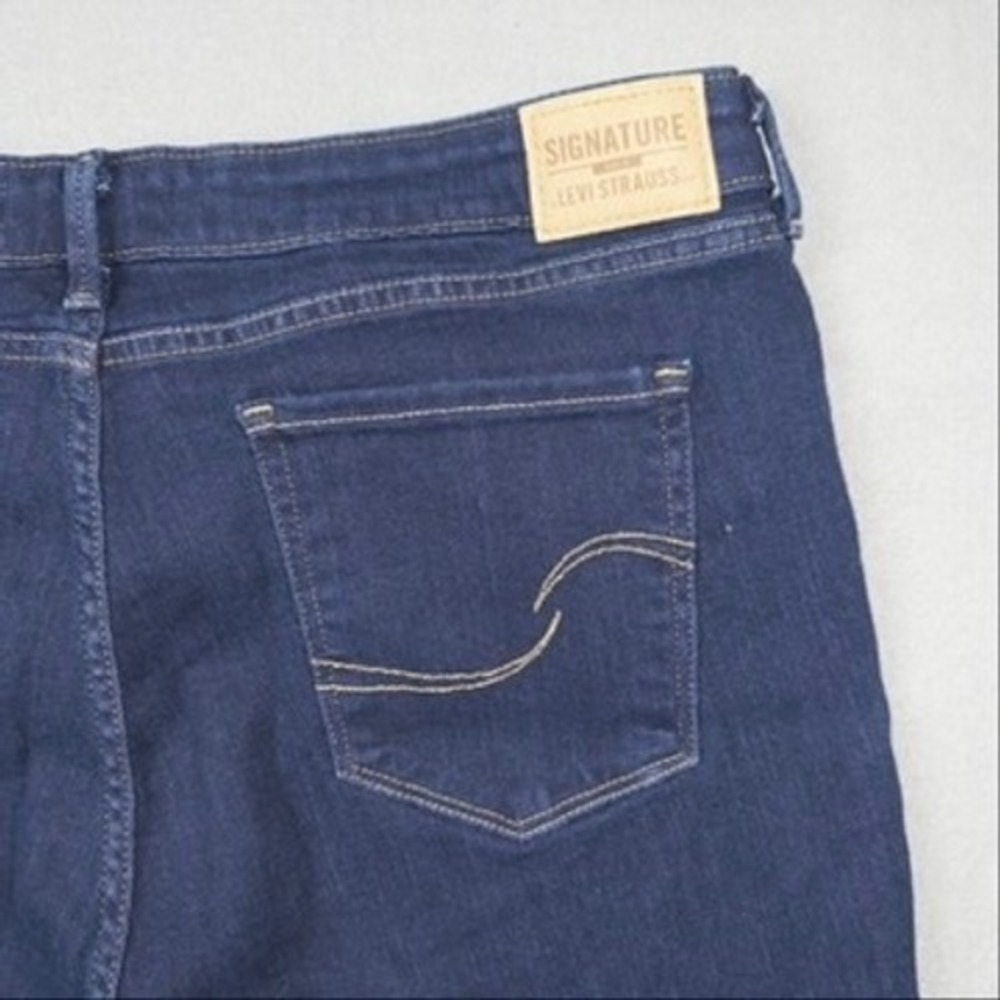 Signature Levi Strauss Bootcut Jeans Womens 16 Dark Wash Mid Rise Stretch Casual - Picture 5 of 14